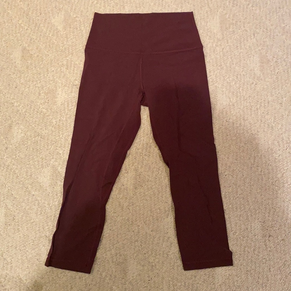❤️Lululemon Align 21” Size 6 burgundy highrise